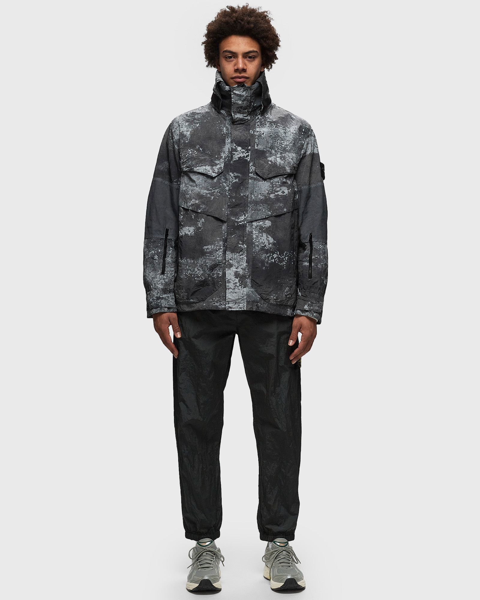 Dissolving Grid Jacket