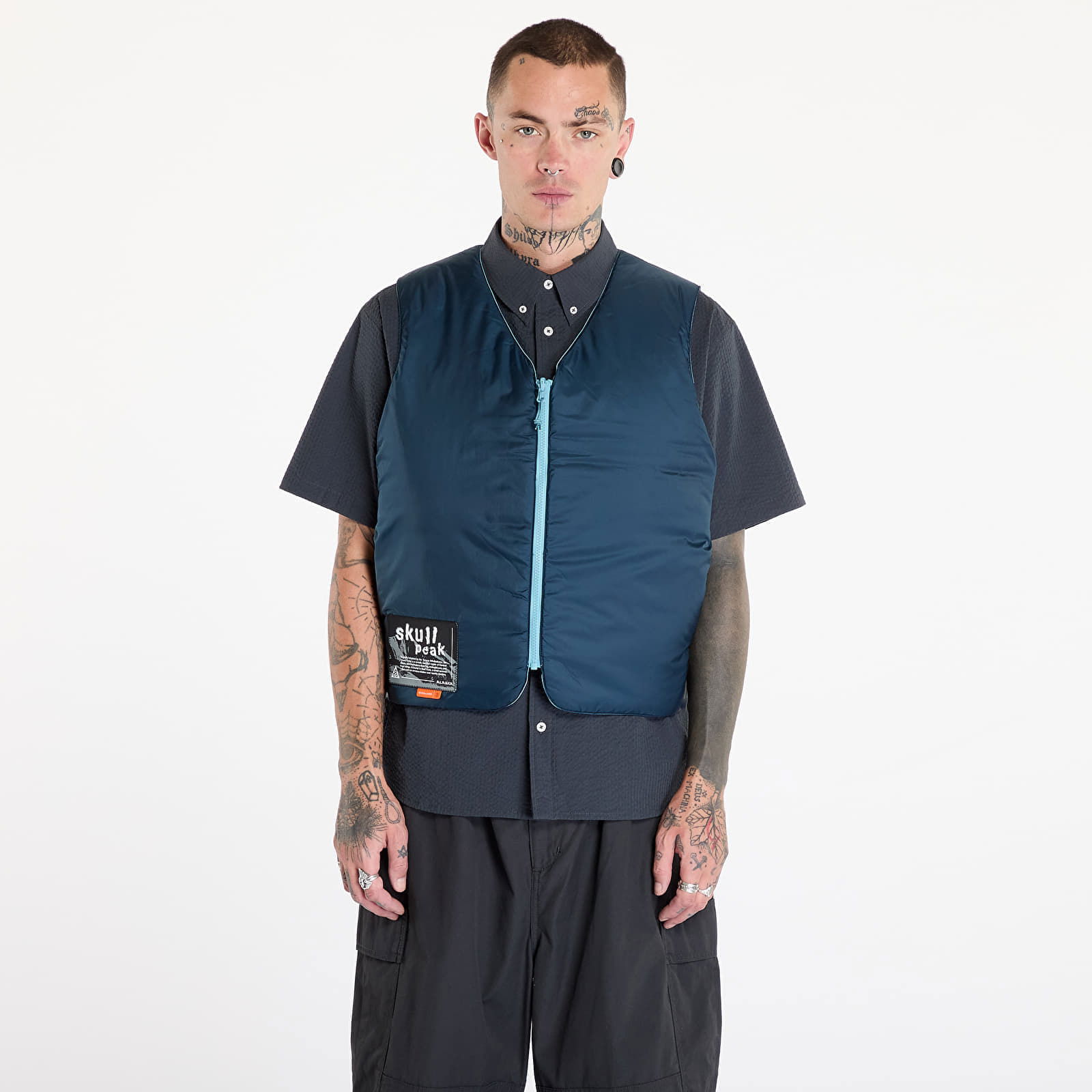 "Skull Peak" PrimaLoft® Reversible Vest Denim Turquoise/ Armory Navy/ Summit White