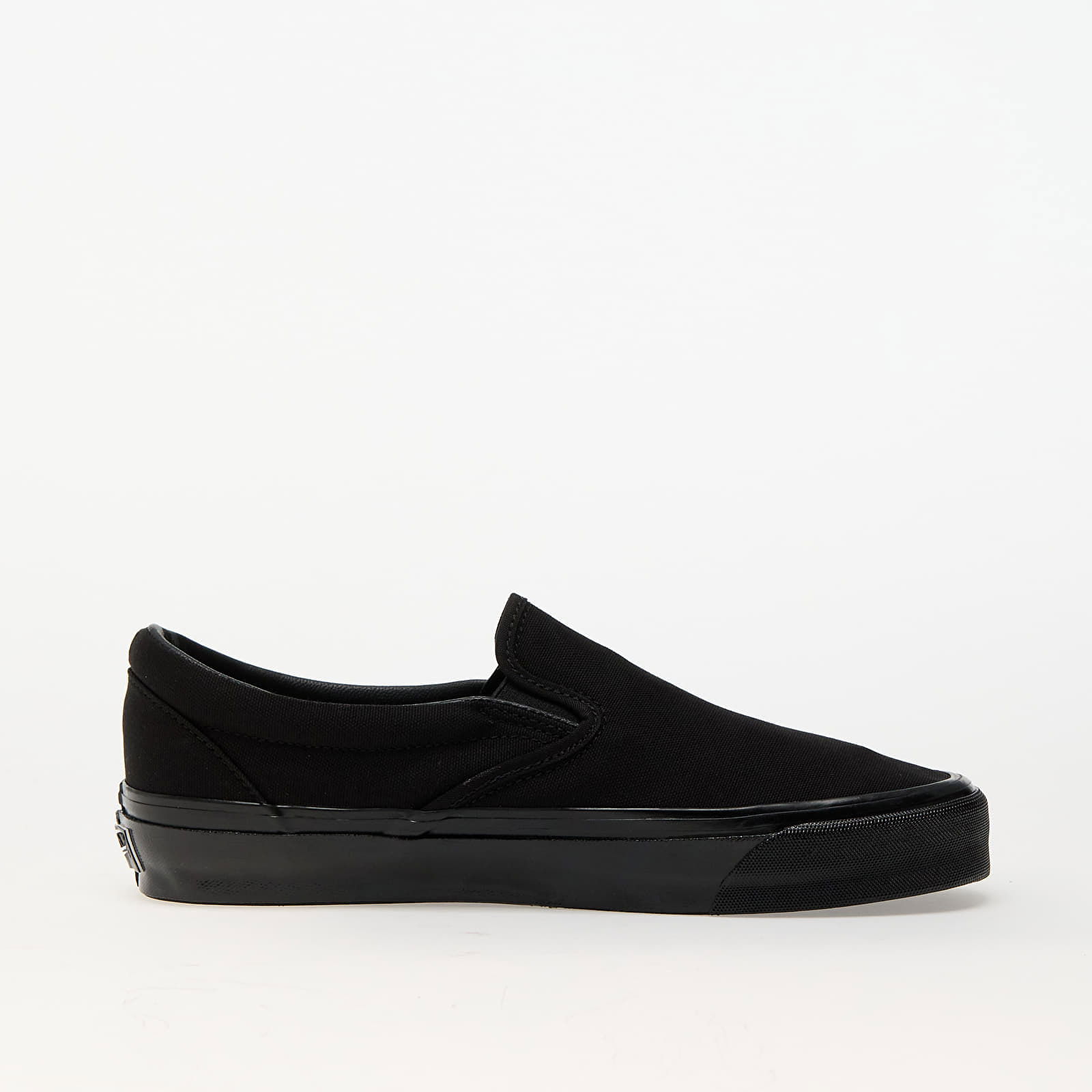 Premium Slip-on 98