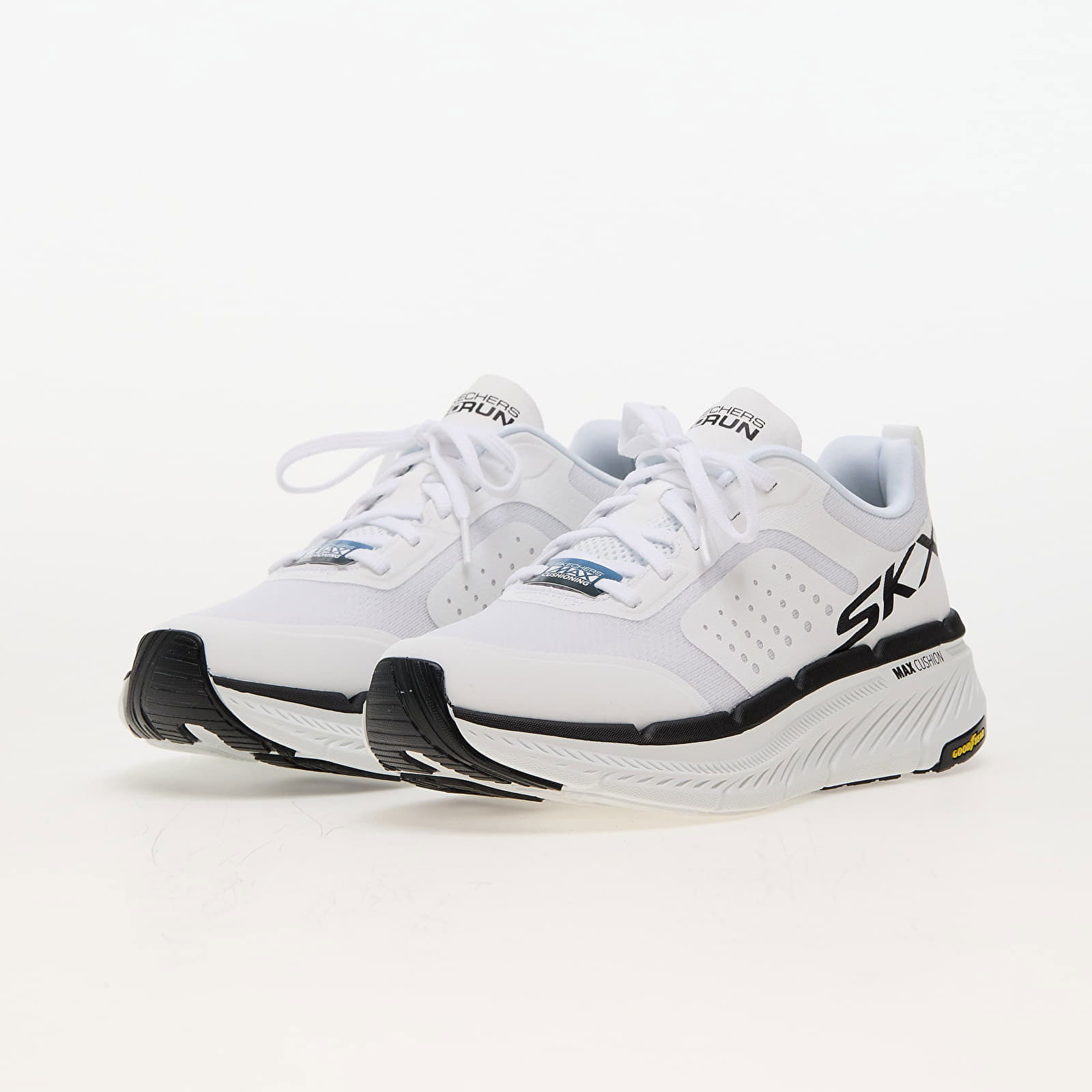 Max Cushioning Premi White/ Black