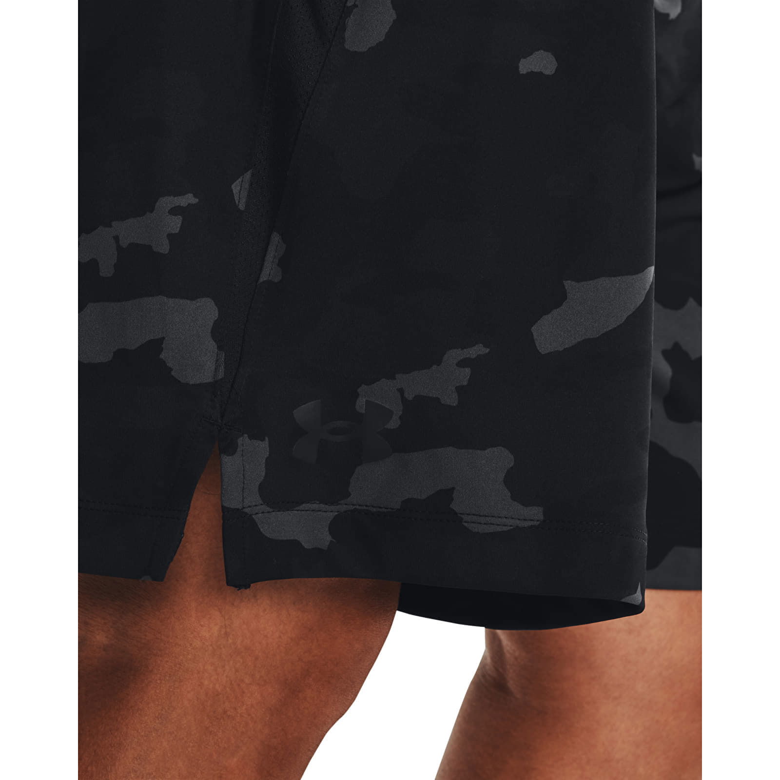 Tech Vent Printed Shorts