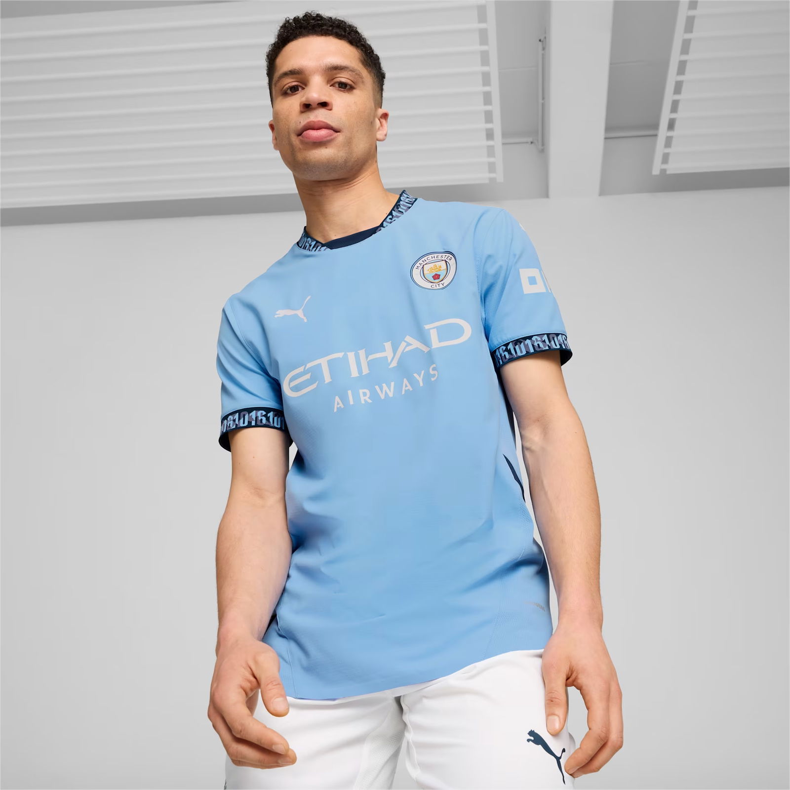 Manchester City 24/25 Authentic Home Jersey