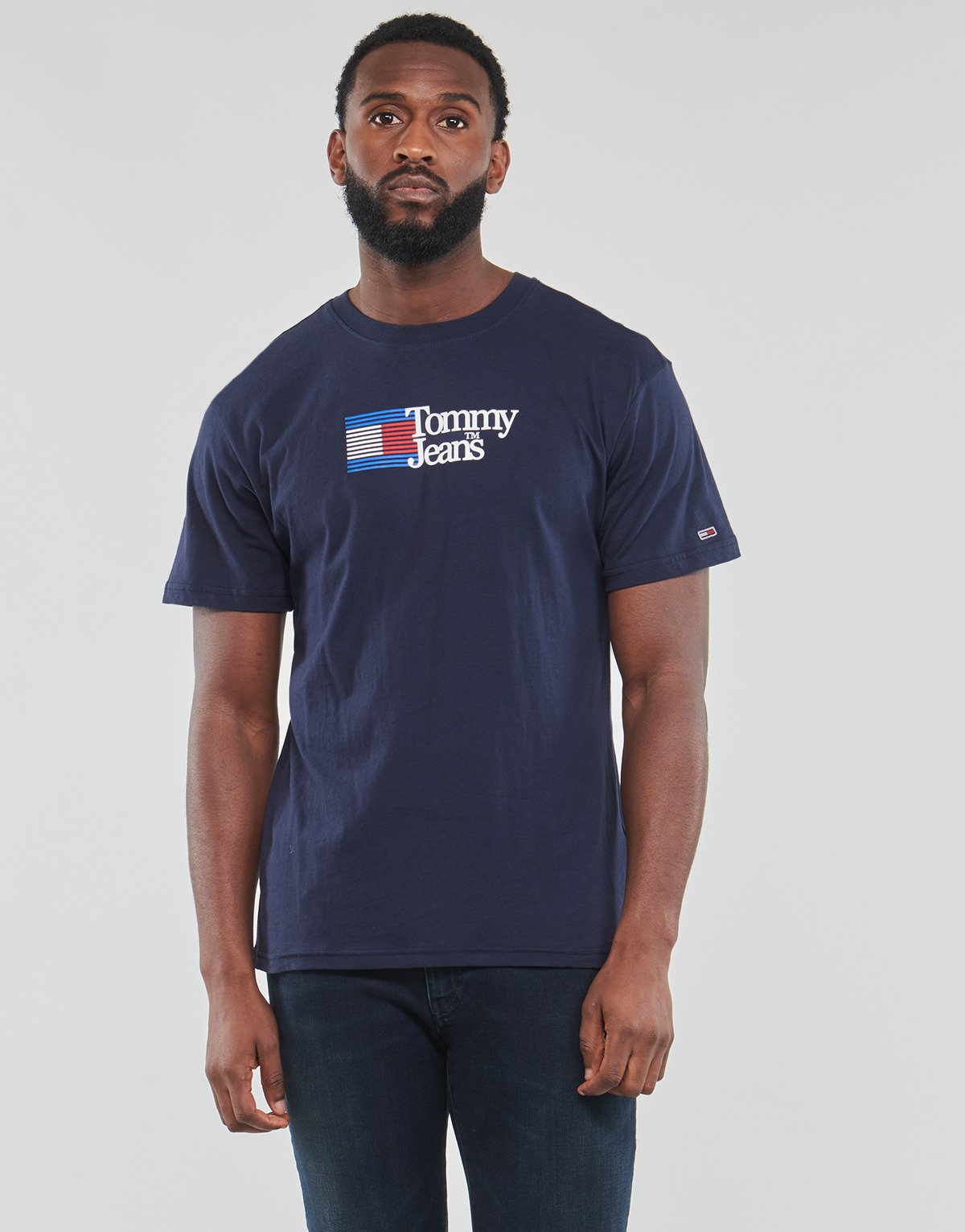 Tričko Tommy Hilfiger T shirt | TEE Tommy TJM RWB LOGO CLSC DM0DM15670-C87 Jeans CHEST FLEXDOG