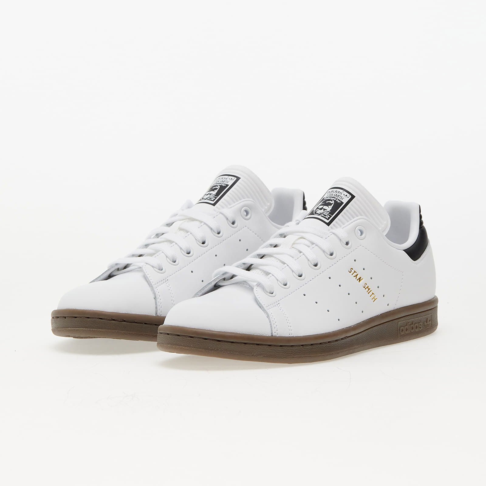 Stan Smith "Cloud White / Core Black / Gum"