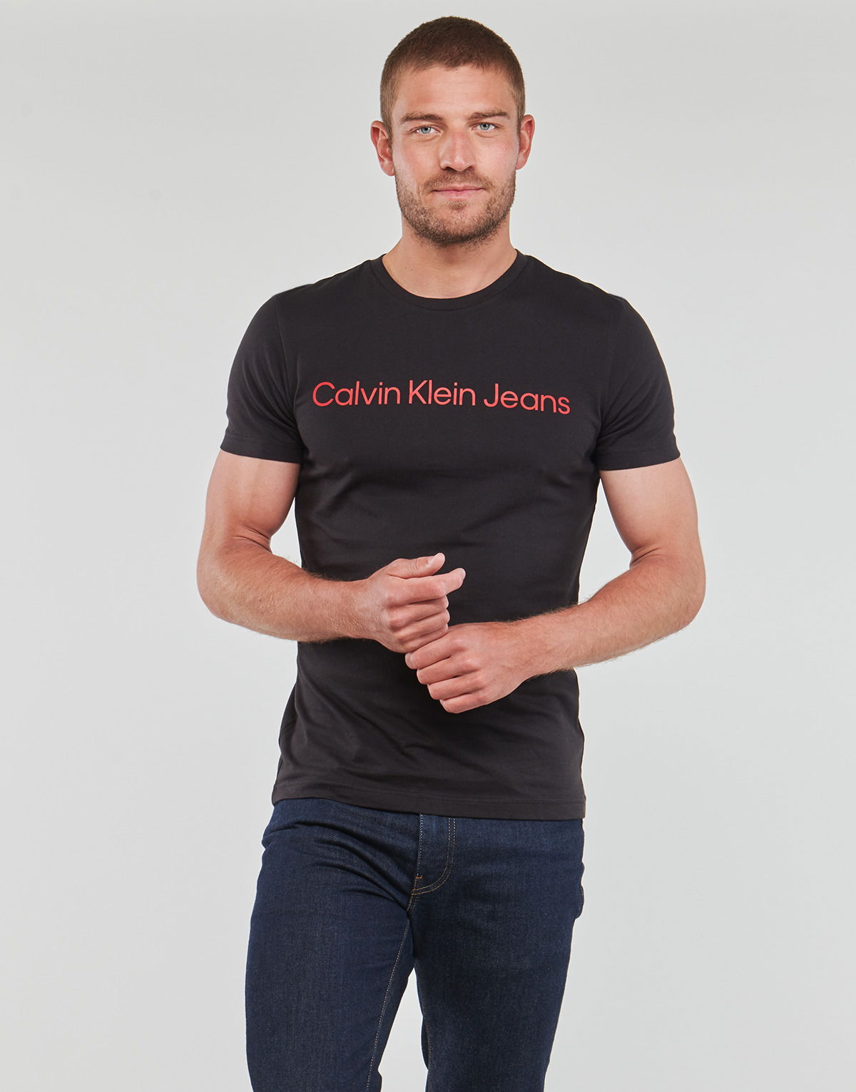 CORE INSTITUTIONAL LOGO SLIM TEE