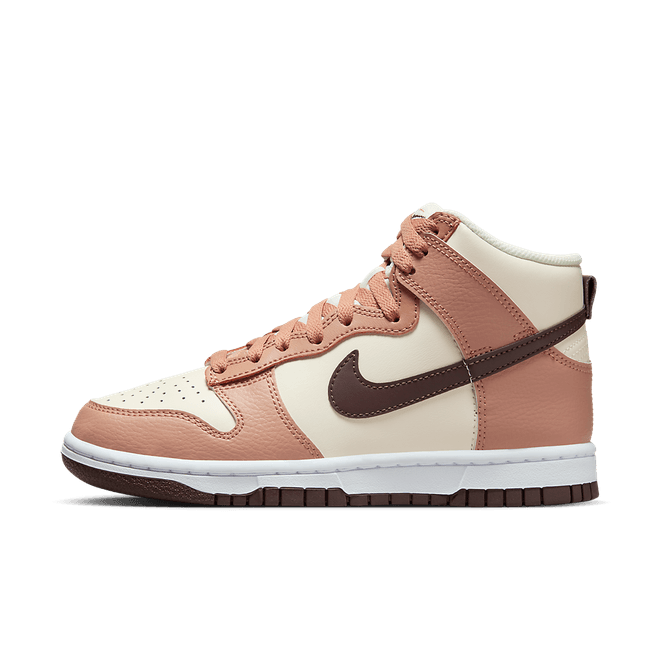 Dunk High "Dusted Clay" W