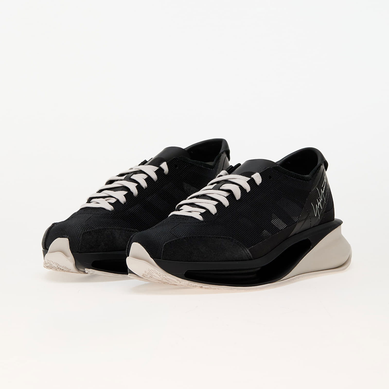 S-Gendo Run Black/ Black/ Chalk Pearl