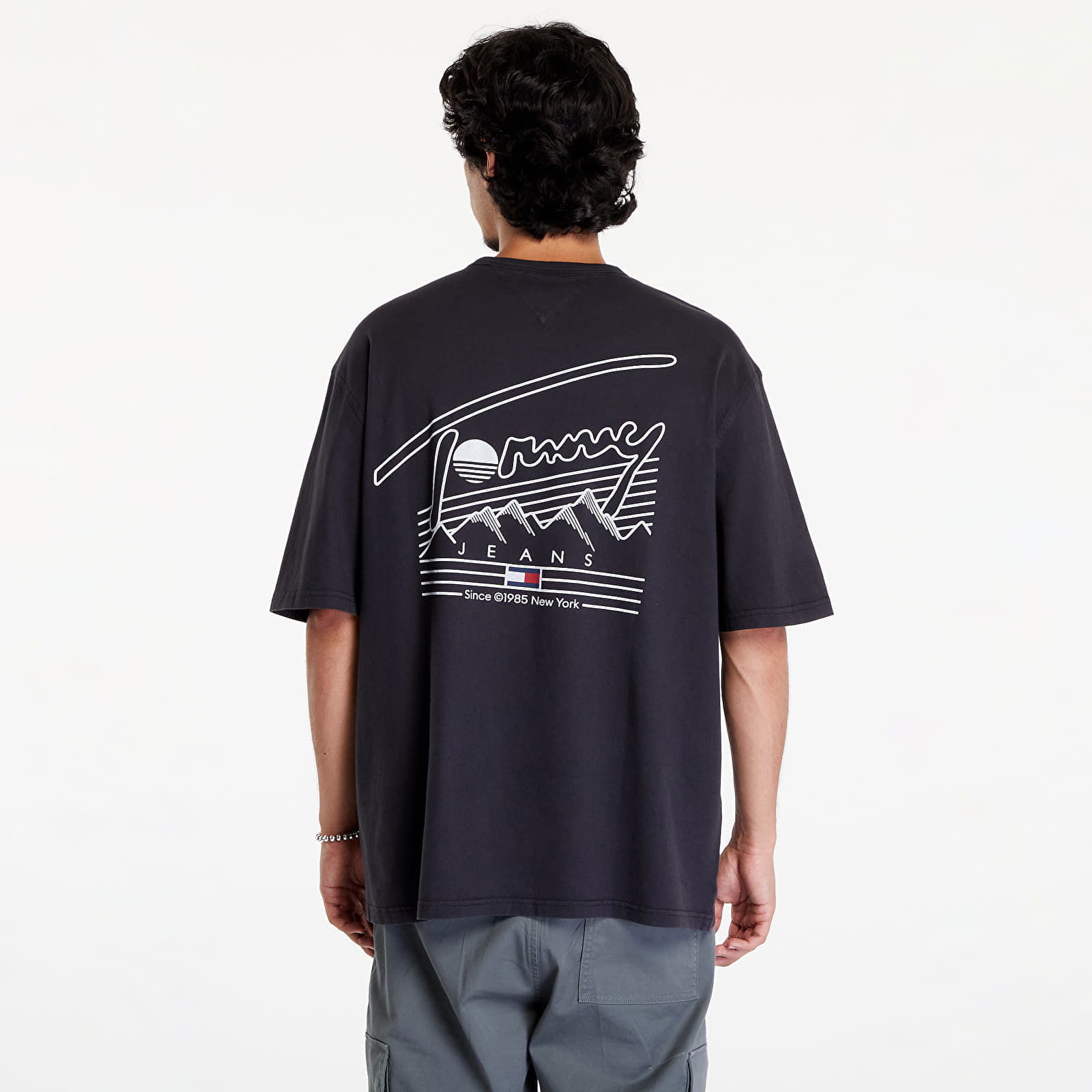 Oversized Vintage Explorer Logo Tee Black