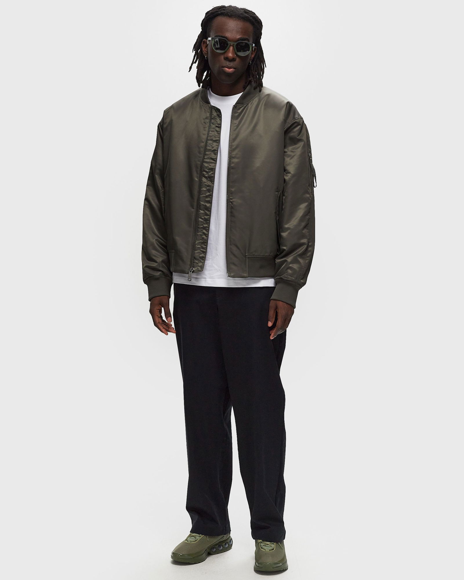 LS NYLON PADDED HERO BOMBER