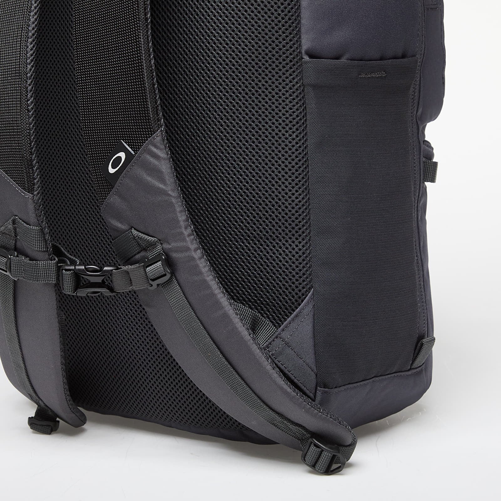 Essential Backpack Forged Iron