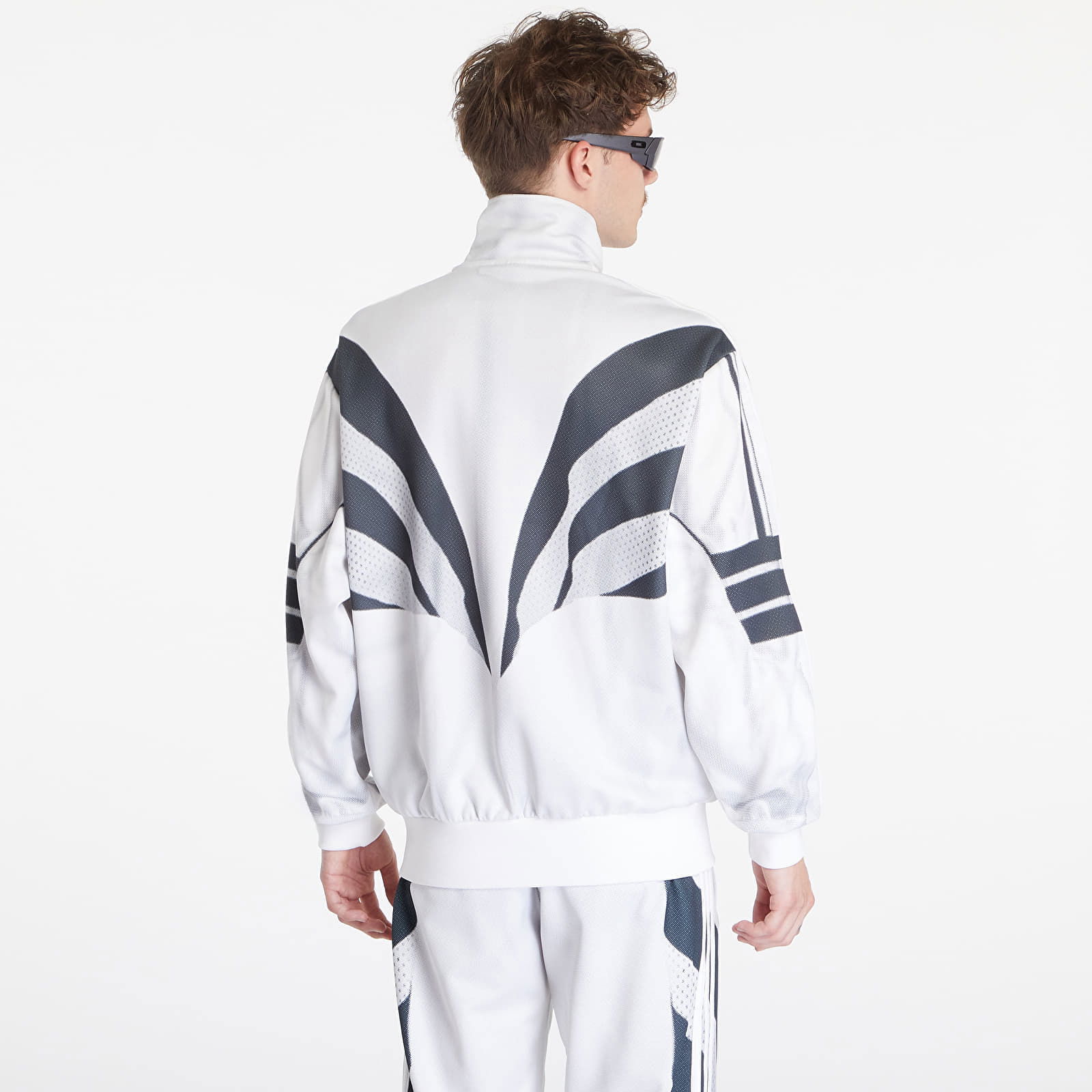 PRM Q3 PRINT TRACKTOP