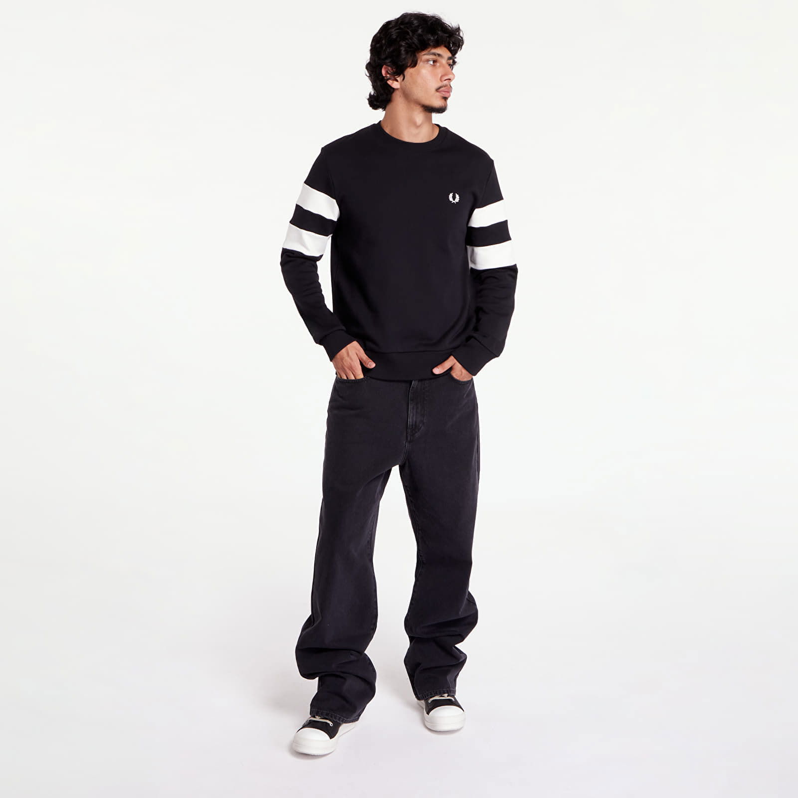 Tipped Sleeve Sweatshirt Black