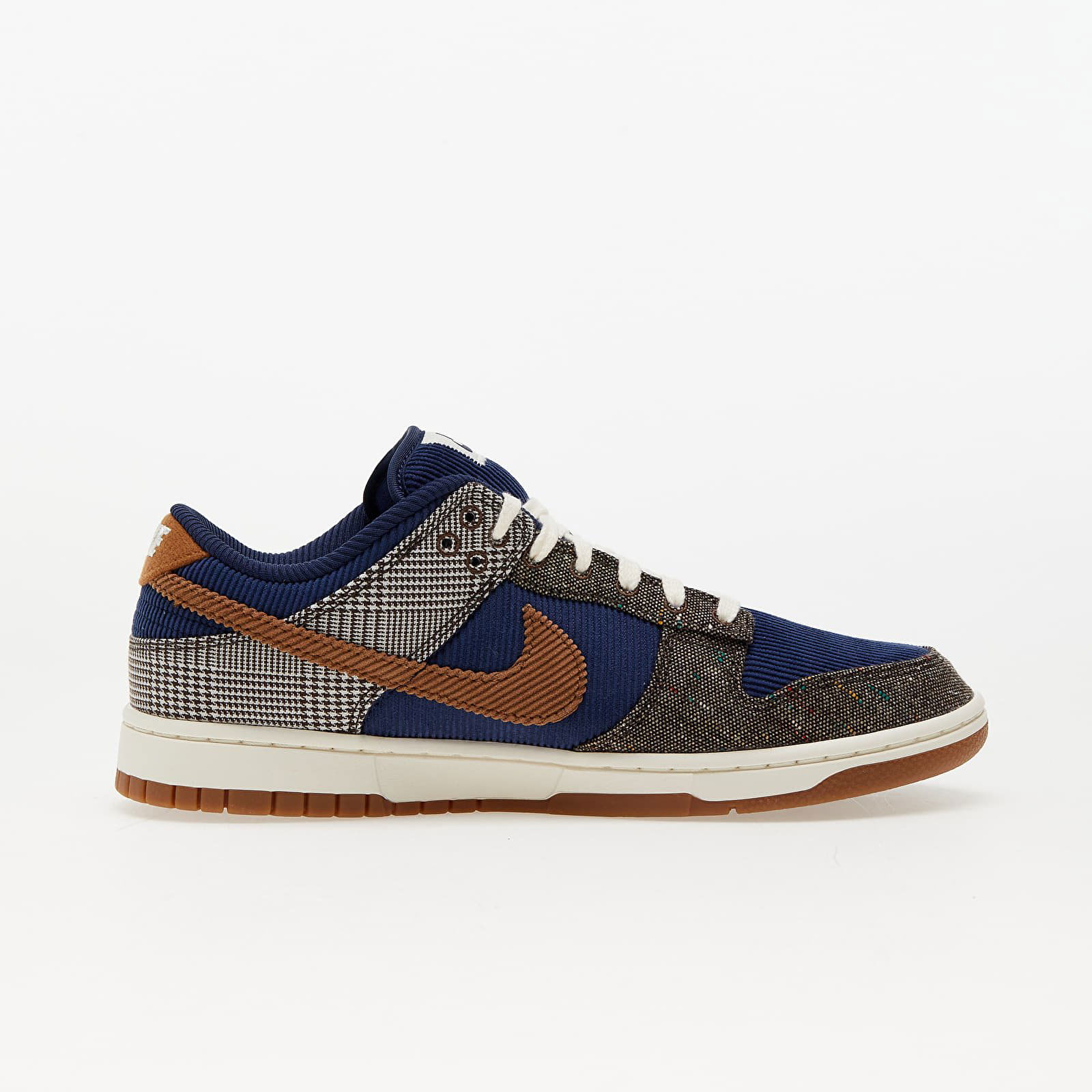 Dunk Low "Tweed Corduroy"