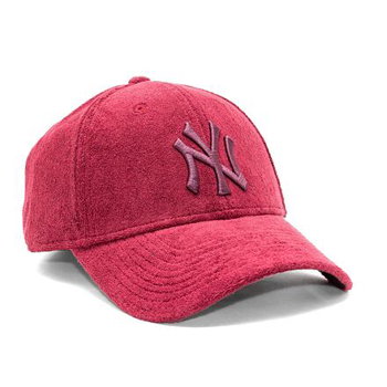New Era 9FORTY MLB Towelling New York Yankees Maroon One Size 60292543