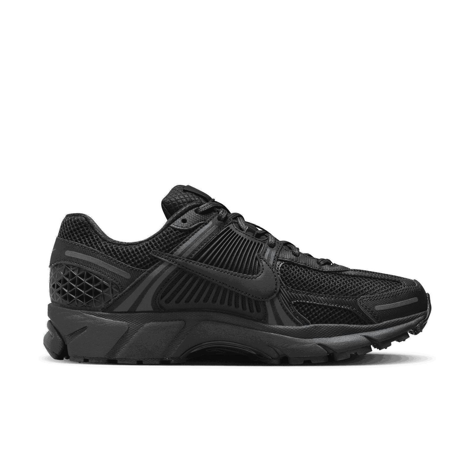 Zoom Vomero 5 "Triple Black"