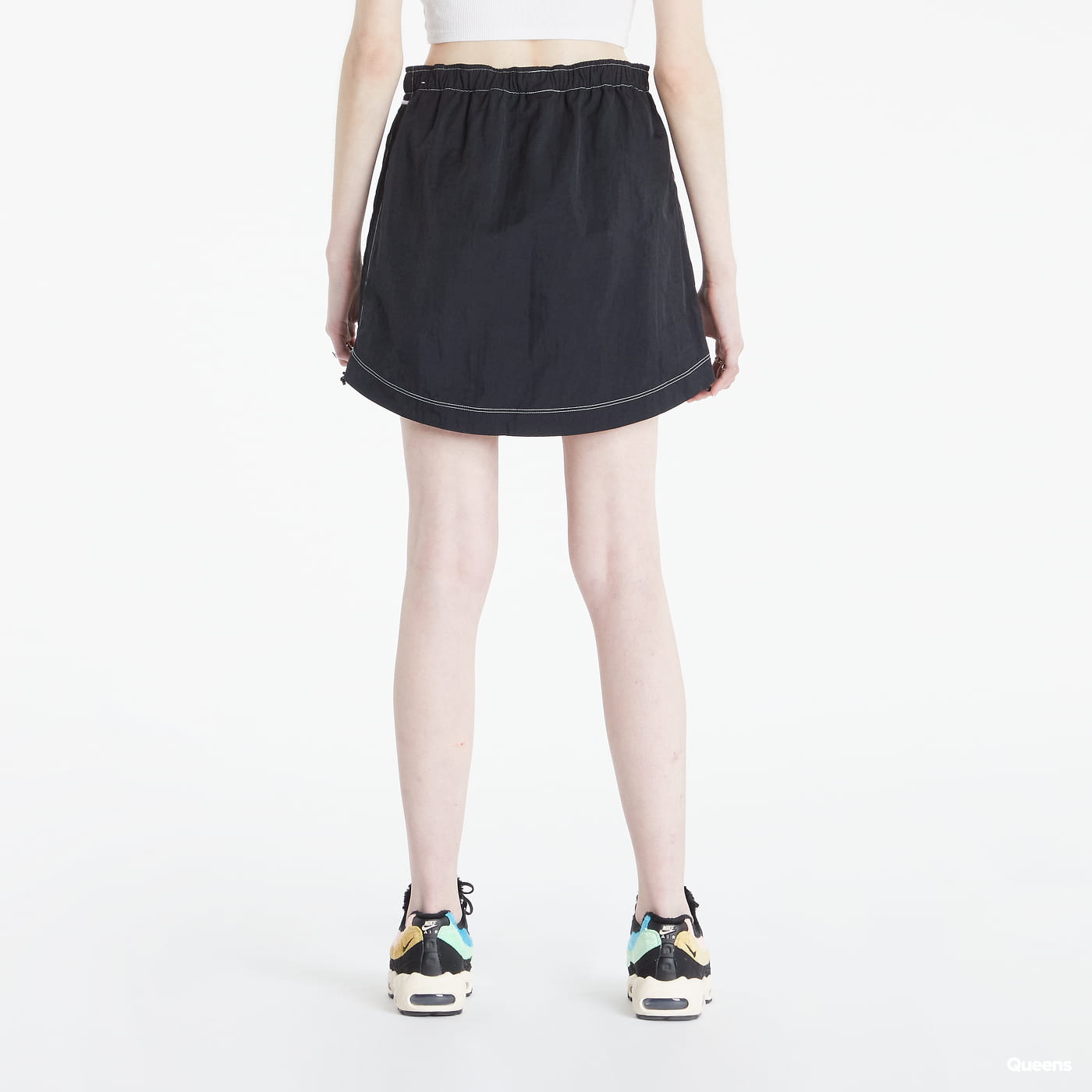 Swoosh Woven High-Rise Skirt