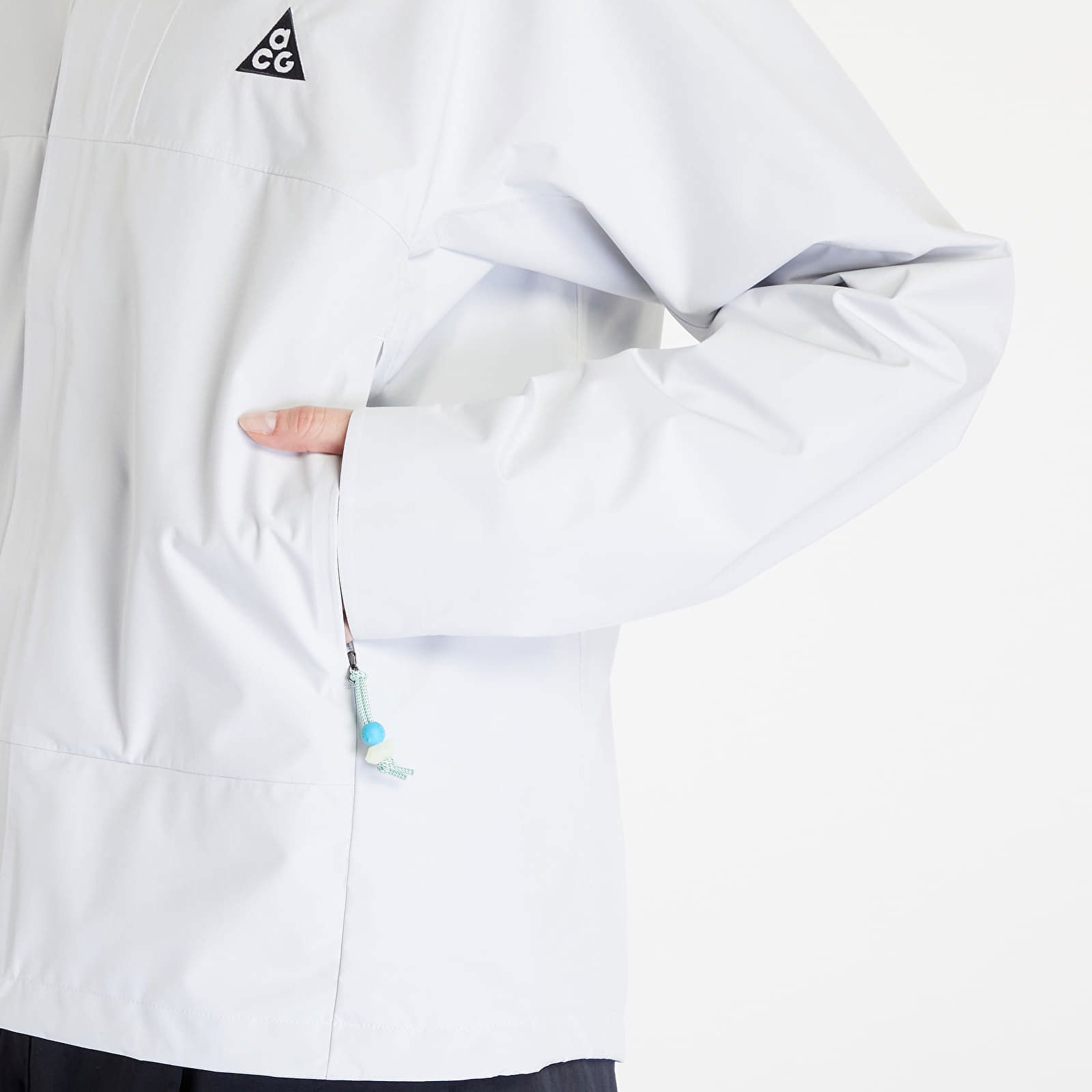 "Cascade Rain" Storm-FIT Water-Resistant Lightweight Jacket Summit White/ Black