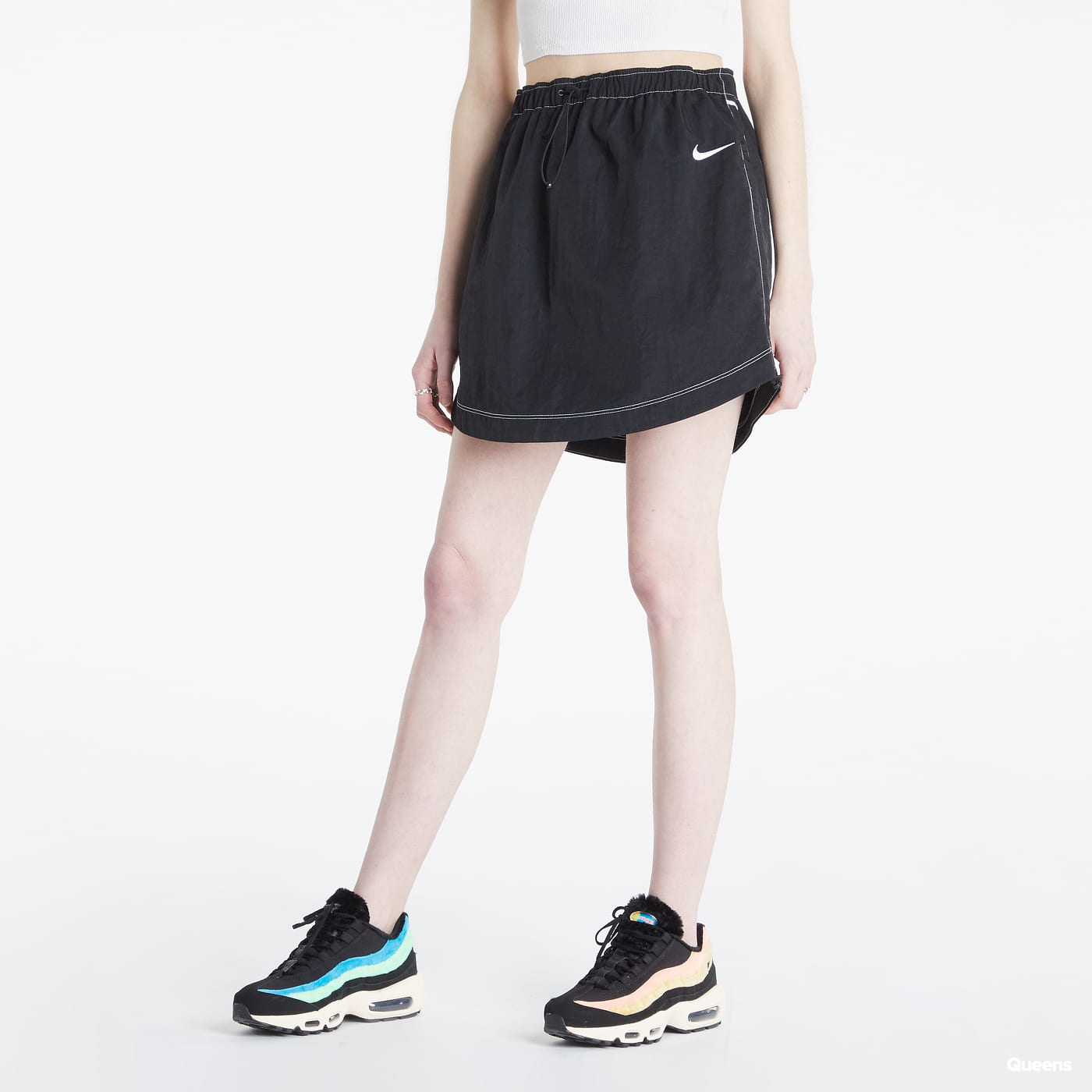 Swoosh Woven High-Rise Skirt