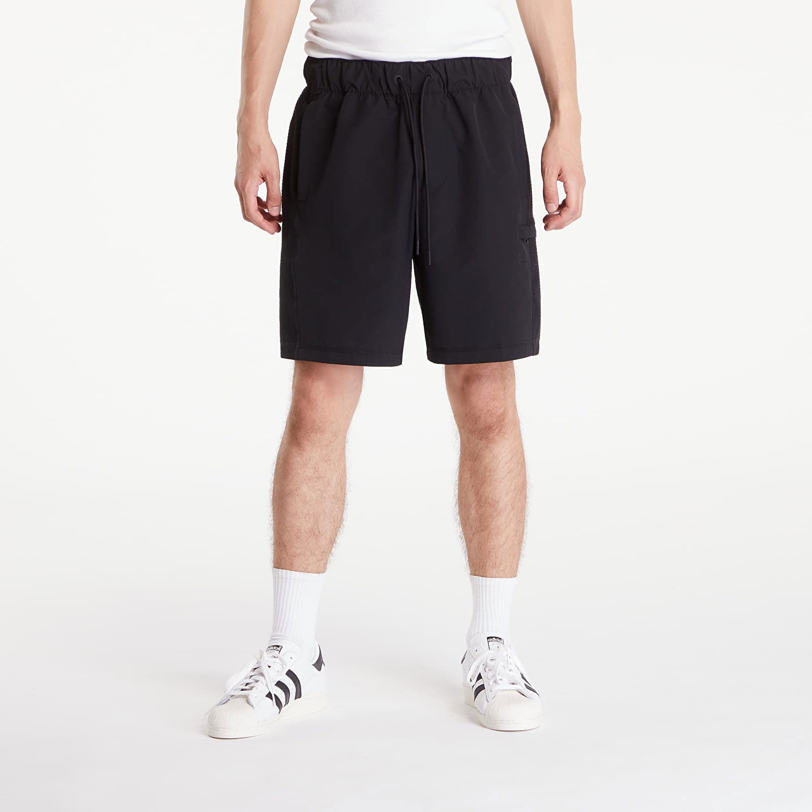 Technical Grid Shorts Black