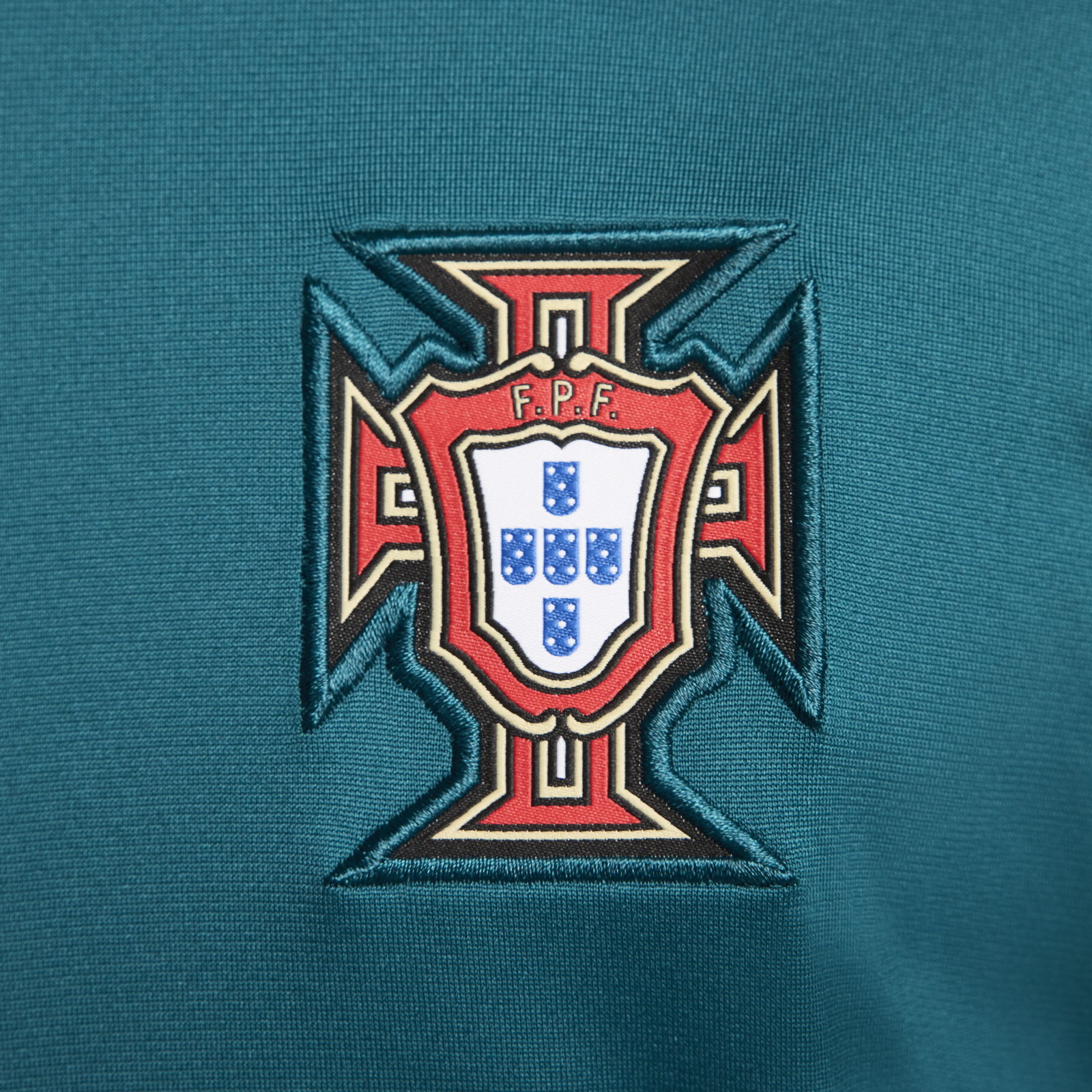 Dri-FIT Portugal Strike