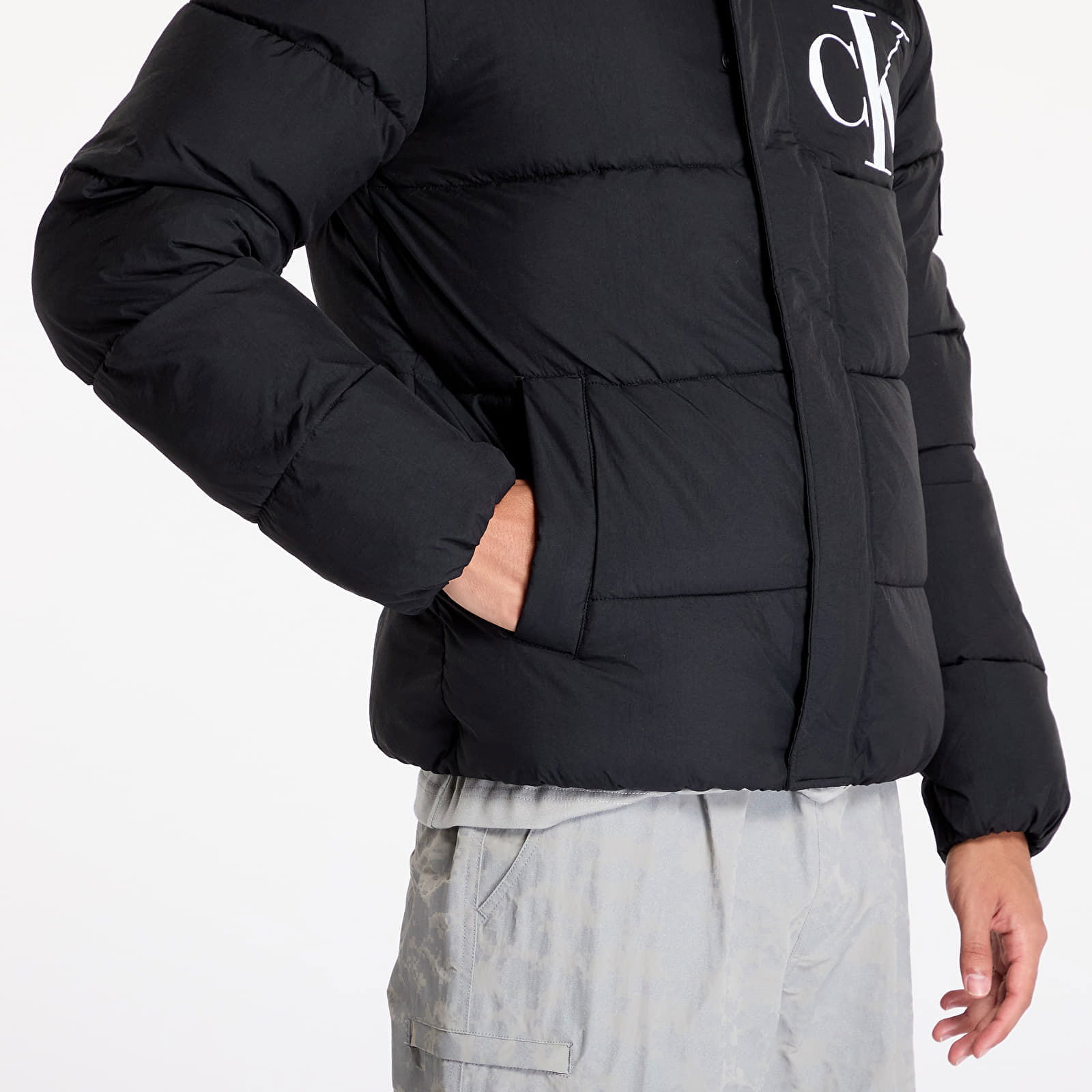 Essentials Non Down Jacket Black