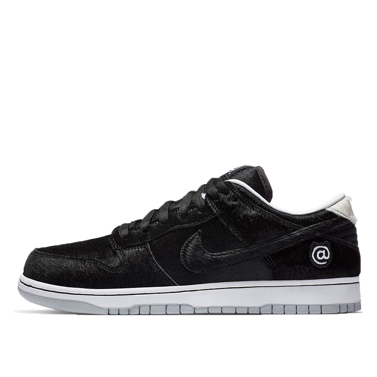 x Dunk Low SB "BE@RBRICK"