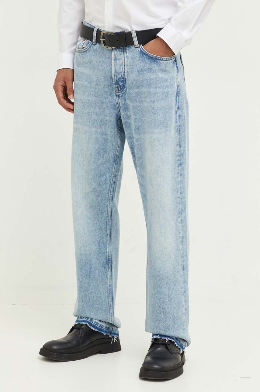 Eddie Jeans