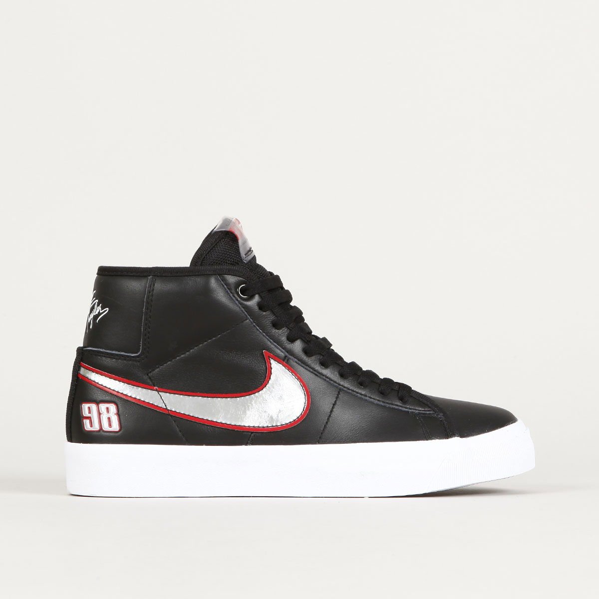 Blazer Mid Pro GT "Black Silver Red"