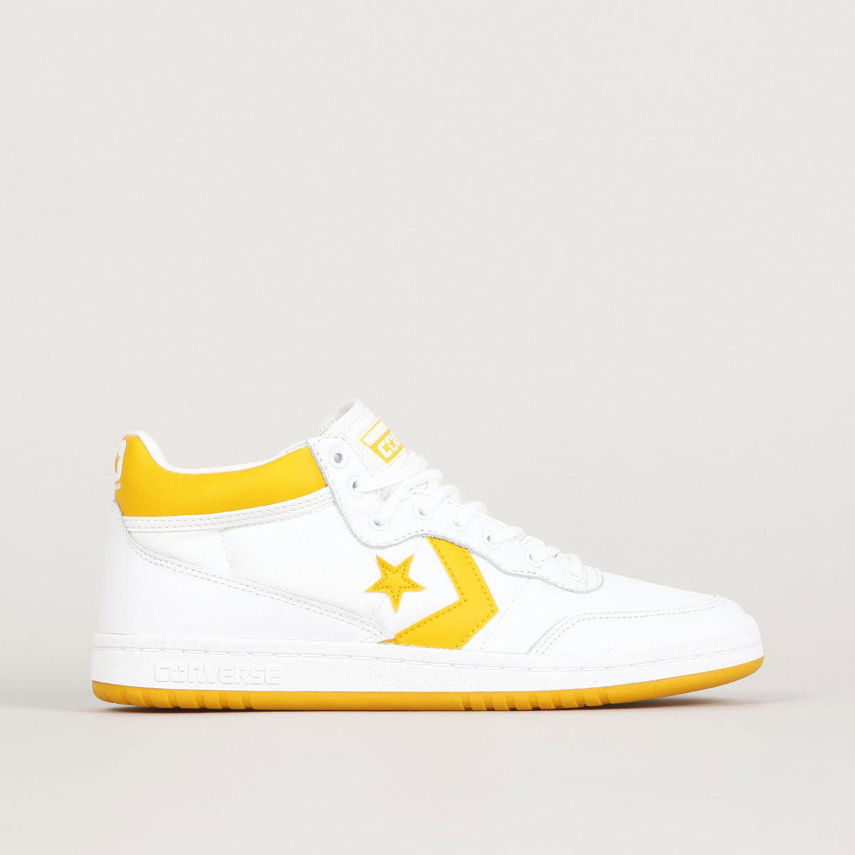 Fastbreak Pro Mid "White Light Yellow"